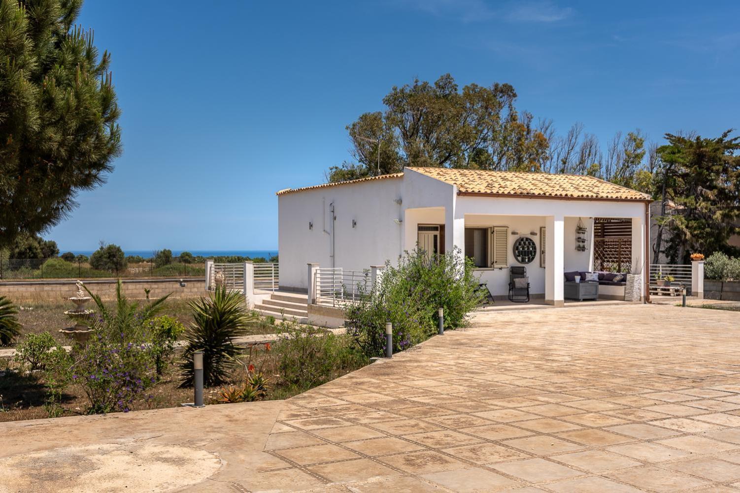 Villetta Emanuela Vista Mare By Wonderful Italy Сиракуза Екстериор снимка